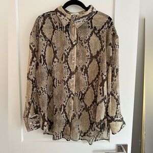 H&M Top Women's Brown Shirt Snake Skin Printed Button Up Long Sleeves Blouse XL